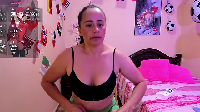 Snapshot of sara_florez12 chatting on June 2026 11:15:01 AM sara florez12 online show from June 2026 11:15:01 AM