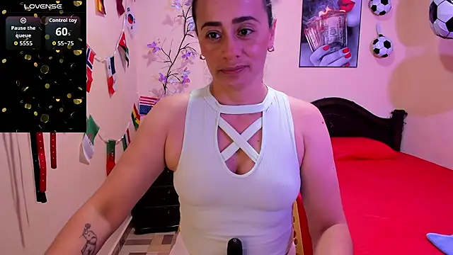 Snapshot of sara_florez12 chatting on July 2026 12:12:01 PM sara florez12 online show from July 2026 12:12:01 PM