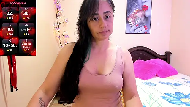 Snapshot of sara_florez12 chatting on July 2026 11:02:01 AM sara florez12 online show from July 2026 11:02:01 AM