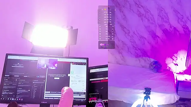 LadyReload online show from June 2026 03:33:01 PM