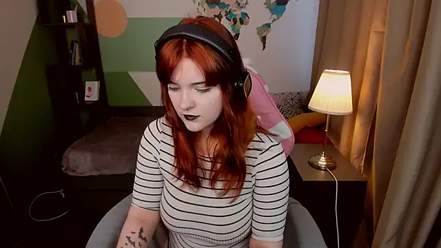 Snapshot of EsterTwilight chatting on July 2026 03:53:02 PM EsterTwilight online show from July 2026 03:53:02 PM