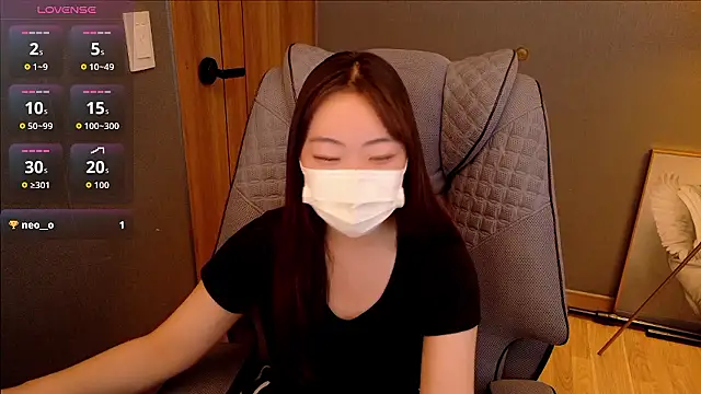 Berry Chuu online show from April 2026 11:18:02 AM