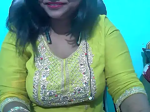 Snapshot of Rashmi_hotgirl chatting on April 2026 04:57:02 PM Rashmi hotgirl online show from April 2026 04:57:02 PM