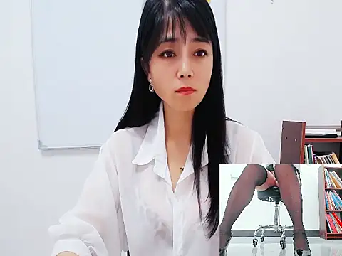 only-01 online show from March 2026 02:17:01 PM