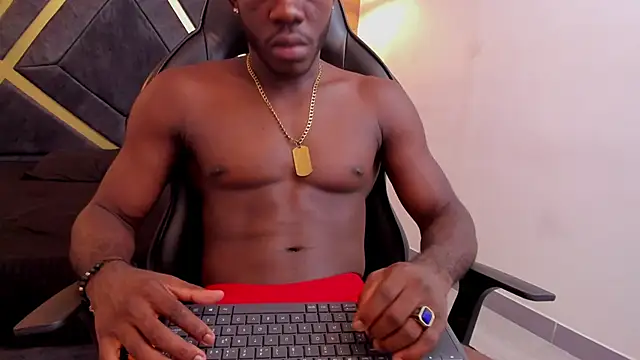 Snapshot of Oliver_Laurent_ chatting on March 2026 12:36:02 AM Oliver Laurent online show from March 2026 12:36:02 AM