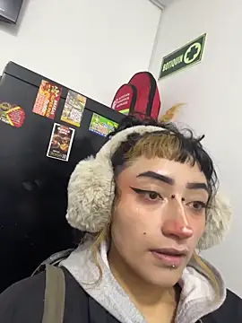 baby akuma online show from May 2026 02:39:01 AM