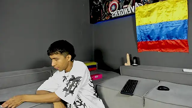 Ender h0tt online show from June 2026 01:48:02 PM