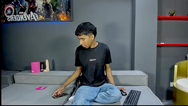Ender h0tt online show from July 2026 08:30:02 PM