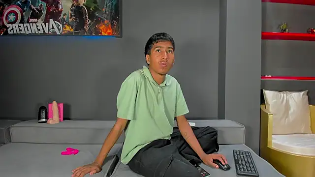 Ender h0tt online show from July 2026 08:48:01 PM