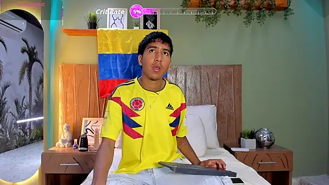 Ender h0tt online show from July 2026 08:57:02 PM