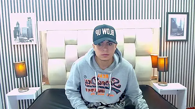 Alex Wolft online show from March 2026 11:49:02 AM