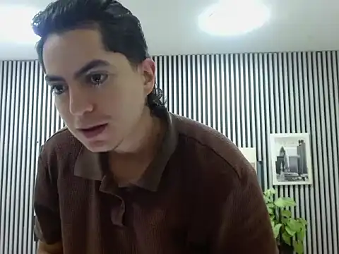 Snapshot of Alex_Wolft chatting on May 2026 12:33:01 PM Alex Wolft online show from May 2026 12:33:01 PM