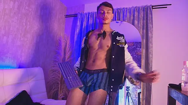 Snapshot of davis_saint chatting on April 2026 11:22:02 AM davis saint online show from April 2026 11:22:02 AM