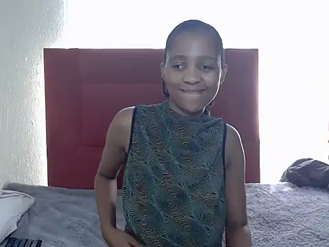 Snapshot of PrettyLilMommaX chatting on March 2026 09:46:01 AM PrettyLilMommaX online show from March 2026 09:46:01 AM