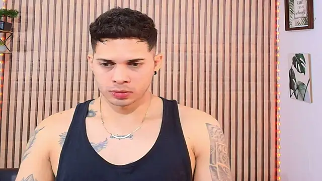 Snapshot of johan_speitzer chatting on March 2026 05:22:01 AM johan speitzer online show from March 2026 05:22:01 AM