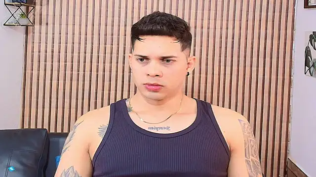 Snapshot of johan_speitzer chatting on March 2026 12:27:02 AM johan speitzer online show from March 2026 12:27:02 AM