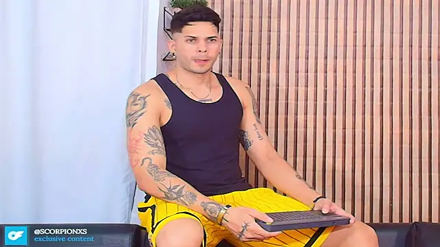 Snapshot of johan_speitzer chatting on April 2026 12:15:01 AM johan speitzer online show from April 2026 12:15:01 AM