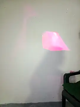 Snapshot of Carolinna chatting on April 2026 01:41:01 PM Carolinna online show from April 2026 01:41:01 PM