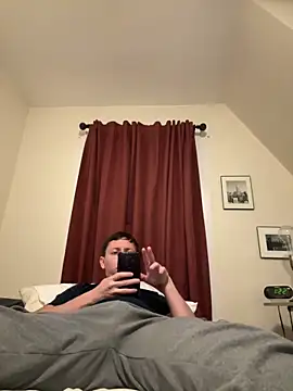 paulcevallos05 online show from April 2026 05:44:02 AM