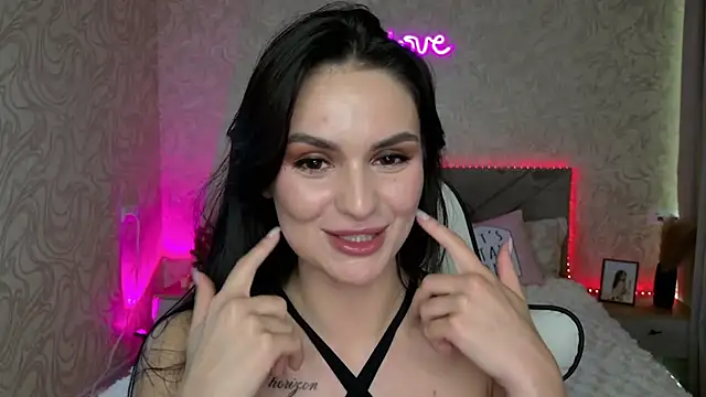 Snapshot of MilaaSweety chatting on June 2026 10:13:02 PM MilaaSweety online show from June 2026 10:13:02 PM
