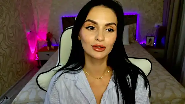 Snapshot of MilaaSweety chatting on July 2026 08:04:02 PM MilaaSweety online show from July 2026 08:04:02 PM