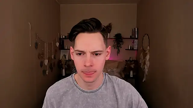 Snapshot of Martin_Perry chatting on April 2026 09:23:01 PM Martin Perry online show from April 2026 09:23:01 PM