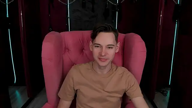 Snapshot of Martin_Perry chatting on April 2026 12:16:02 PM Martin Perry online show from April 2026 12:16:02 PM