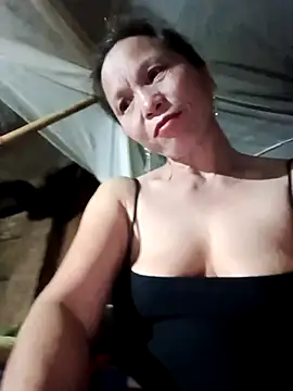 Snapshot of Tina6886 chatting on March 2026 09:14:01 PM Tina6886 online show from March 2026 09:14:01 PM