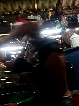 Snapshot of Tina6886 chatting on April 2026 01:47:02 AM Tina6886 online show from April 2026 01:47:02 AM