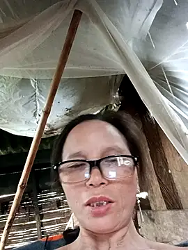 Snapshot of Tina6886 chatting on April 2026 02:43:01 AM Tina6886 online show from April 2026 02:43:01 AM