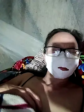 Snapshot of Tina6886 chatting on April 2026 07:15:01 PM Tina6886 online show from April 2026 07:15:01 PM