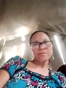 Snapshot of Tina6886 chatting on April 2026 09:27:01 AM Tina6886 online show from April 2026 09:27:01 AM