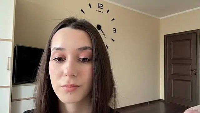 AdeleVelvet online show from April 2026 01:23:01 PM