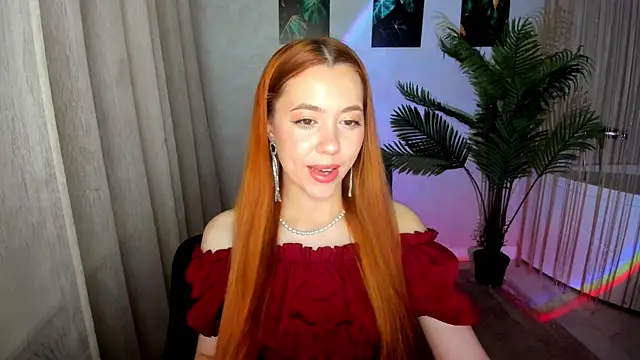 Snapshot of BloomAndFun chatting on April 2026 07:45:02 PM BloomAndFun online show from April 2026 07:45:02 PM
