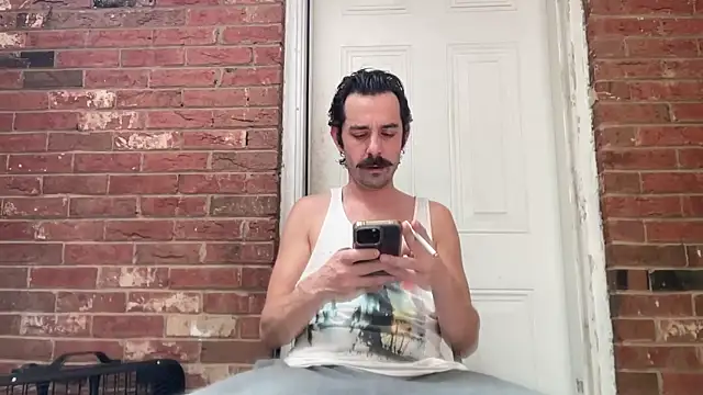 Snapshot of RawSlutMaker chatting on April 2026 05:53:02 PM RawSlutMaker online show from April 2026 05:53:02 PM