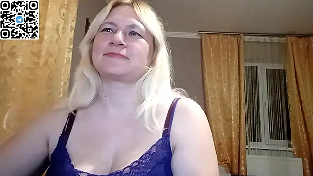 DiamondLady555 online show from April 2026 07:01:02 PM