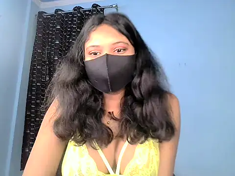 Snapshot of KASHISH_SINGH_ chatting on May 2026 09:28:02 AM KASHISH SINGH online show from May 2026 09:28:02 AM