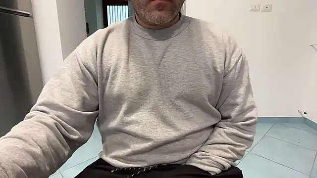 Snapshot of faantaasy chatting on April 2026 03:45:01 PM faantaasy online show from April 2026 03:45:01 PM