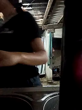 Snapshot of Rosie-LoveU chatting on April 2026 10:43:01 PM Rosie-LoveU online show from April 2026 10:43:01 PM