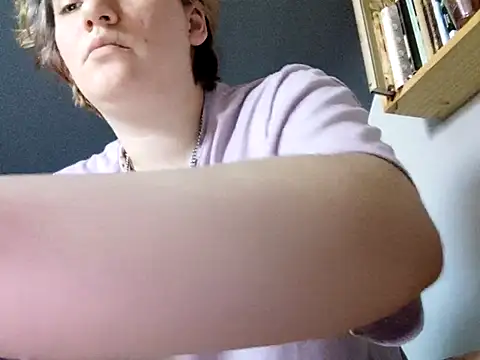 thatcutesubgirlwlw online show from April 2026 04:30:01 PM