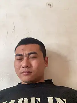 xiaocui06 online show from April 2026 06:44:02 AM