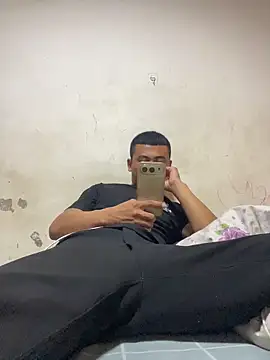 xiaocui06 online show from April 2026 11:00:02 AM