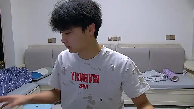 icecream-002 online show from March 2026 10:07:01 AM