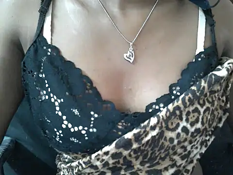 Snapshot of Couplehot00 chatting on March 2026 08:09:01 AM Couplehot00 online show from March 2026 08:09:01 AM