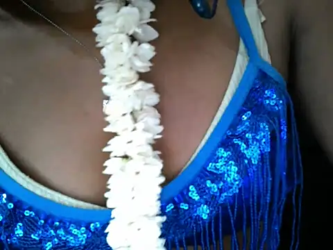 Snapshot of Couplehot00 chatting on April 2026 07:04:01 AM Couplehot00 online show from April 2026 07:04:01 AM