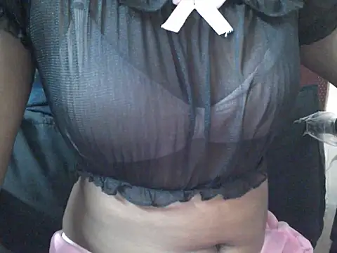 Snapshot of Couplehot00 chatting on May 2026 07:13:01 AM Couplehot00 online show from May 2026 07:13:01 AM