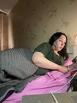 Besthot 2026 online show from April 2026 12:40:02 PM