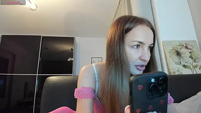 Snapshot of LunaWalter chatting on March 2026 08:56:01 PM LunaWalter online show from March 2026 08:56:01 PM