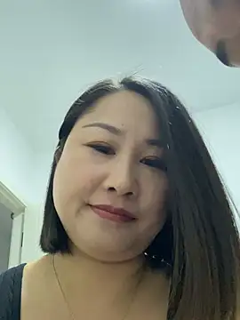 xiaoyi-10 online show from April 2026 10:53:01 AM