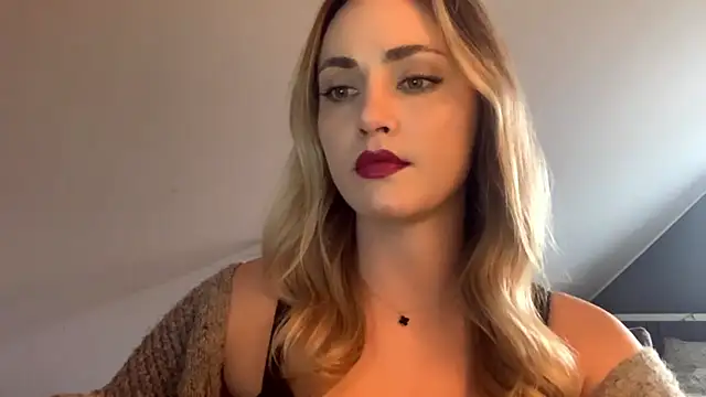 ScarlettSensitive online show from March 2026 03:18:01 PM